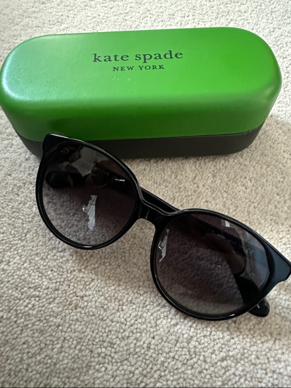 kate spade black cat-eye Sunglasses with gradient lenses